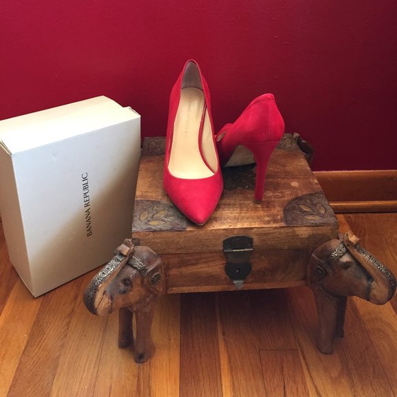 Banana Republic Shoes - Banana Republic Ninah Pumps size 8.5